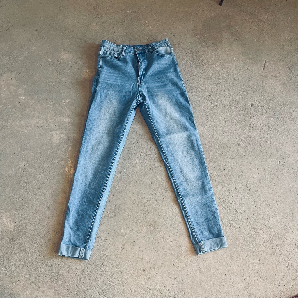 Womens Cuffed Jeans